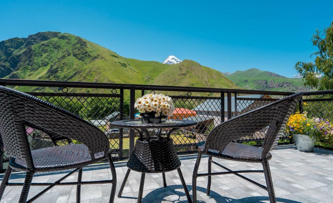 Travel Inn Kazbegi Kültér fotó